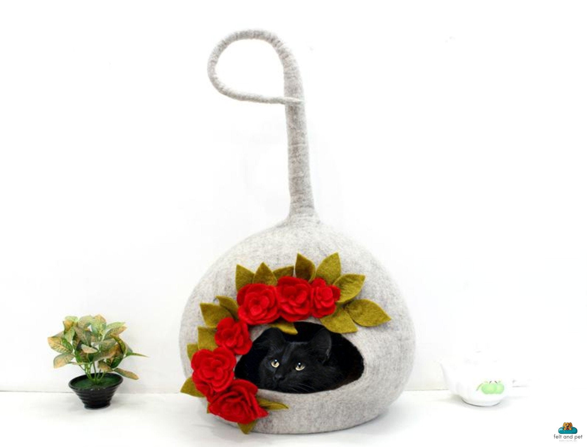 Handmade Gray Felt Cat Cave – Floral Wool Kitty Bed