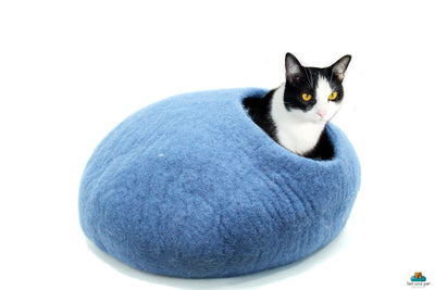 Handmade Wool Cat Bed – Bluish Stone, Cozy Cat Cave