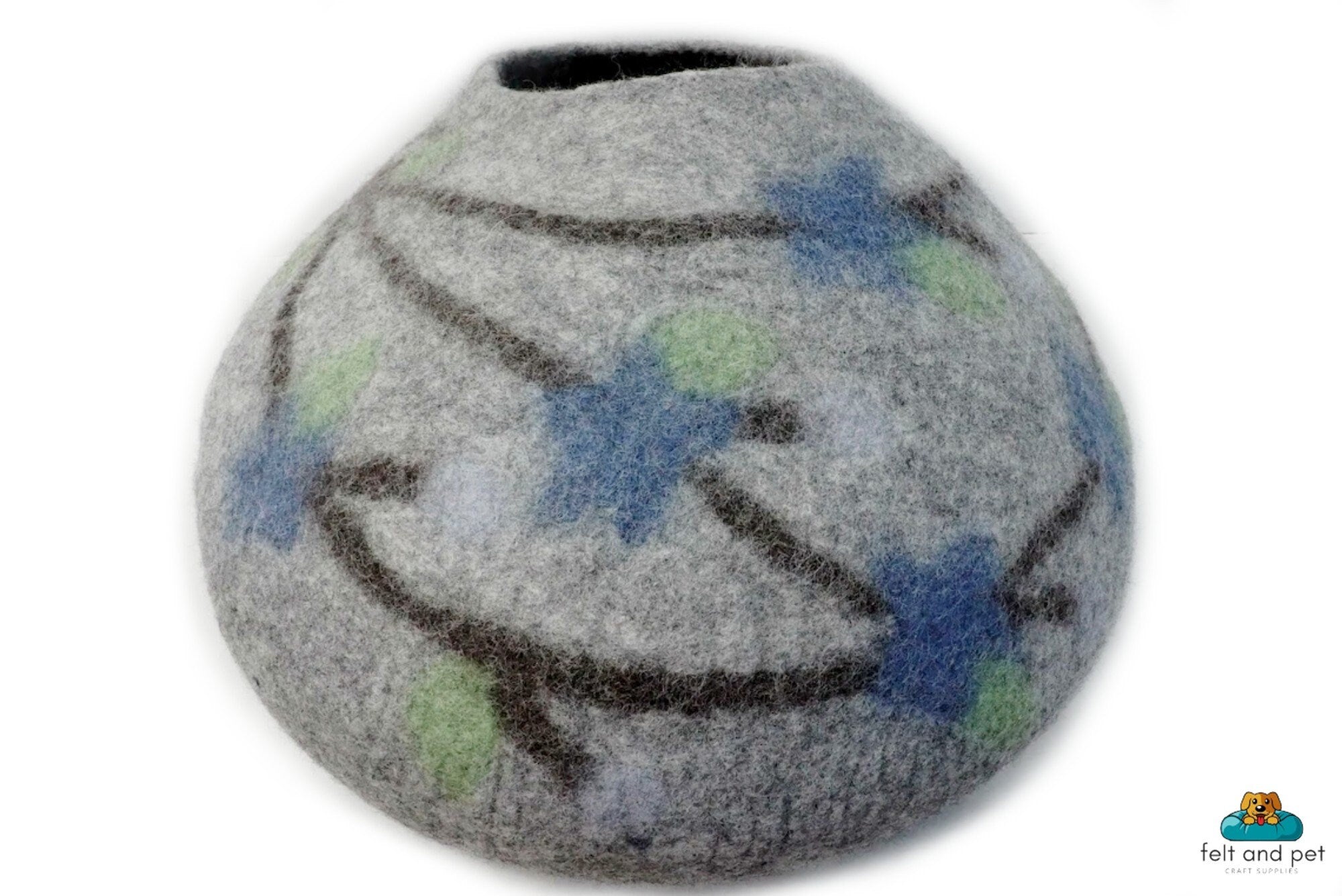 Handmade Felt Cat Cave – Gray Wool Pet Bed, Nepal