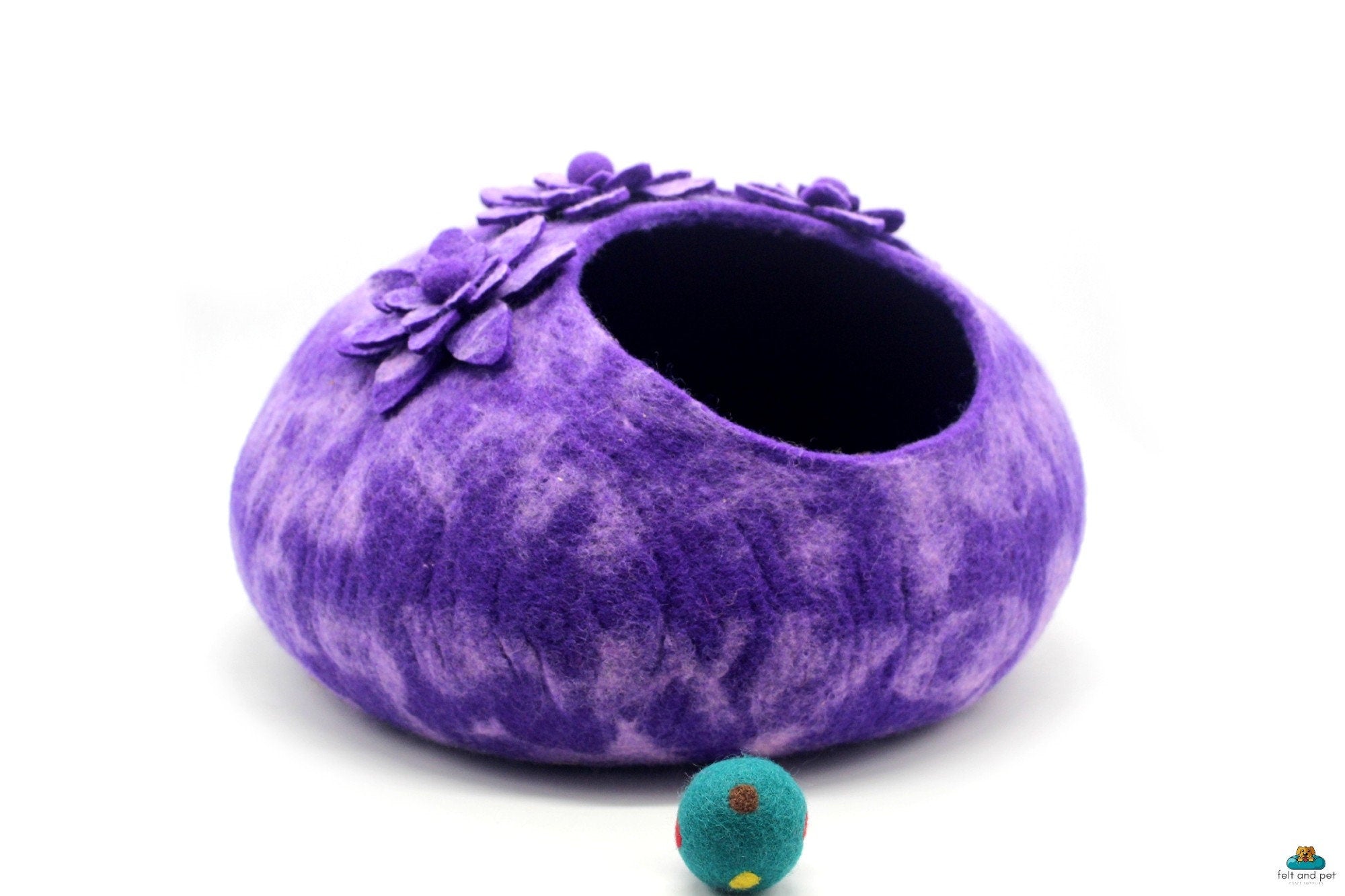 Pet Furniture - Floral Cat Nap Cocoon  - Gift For Pet - 100% Pure Wool Cozy Cat Bed
