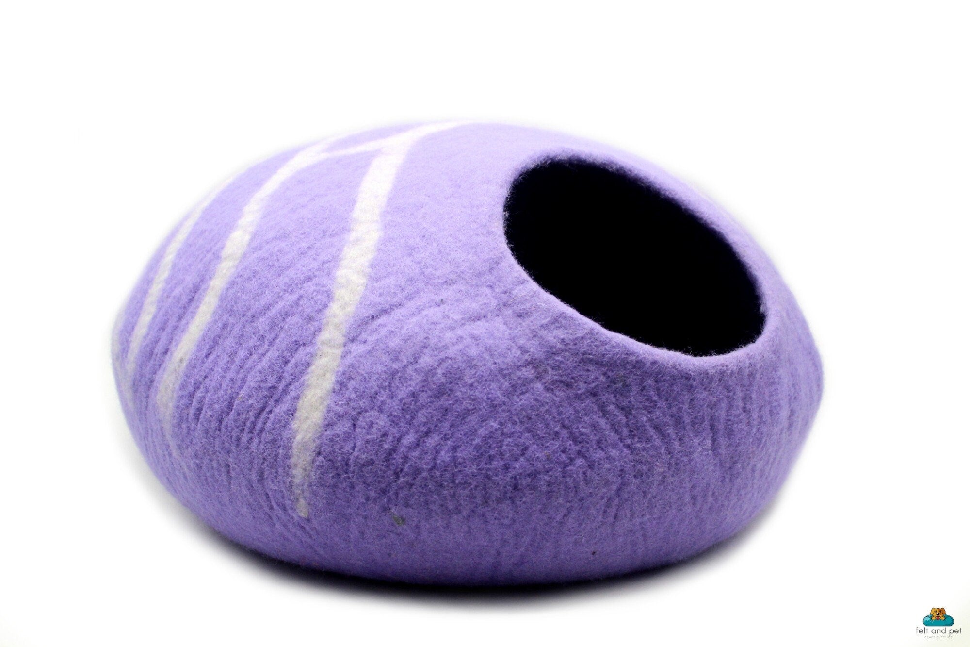 Cuccia per gatti in feltro (viola) | Lettino rotondo a righe | Rifugio caldo, accogliente e sostenibile per il tuo animale domestico! Cuccia per gatti realizzata a mano