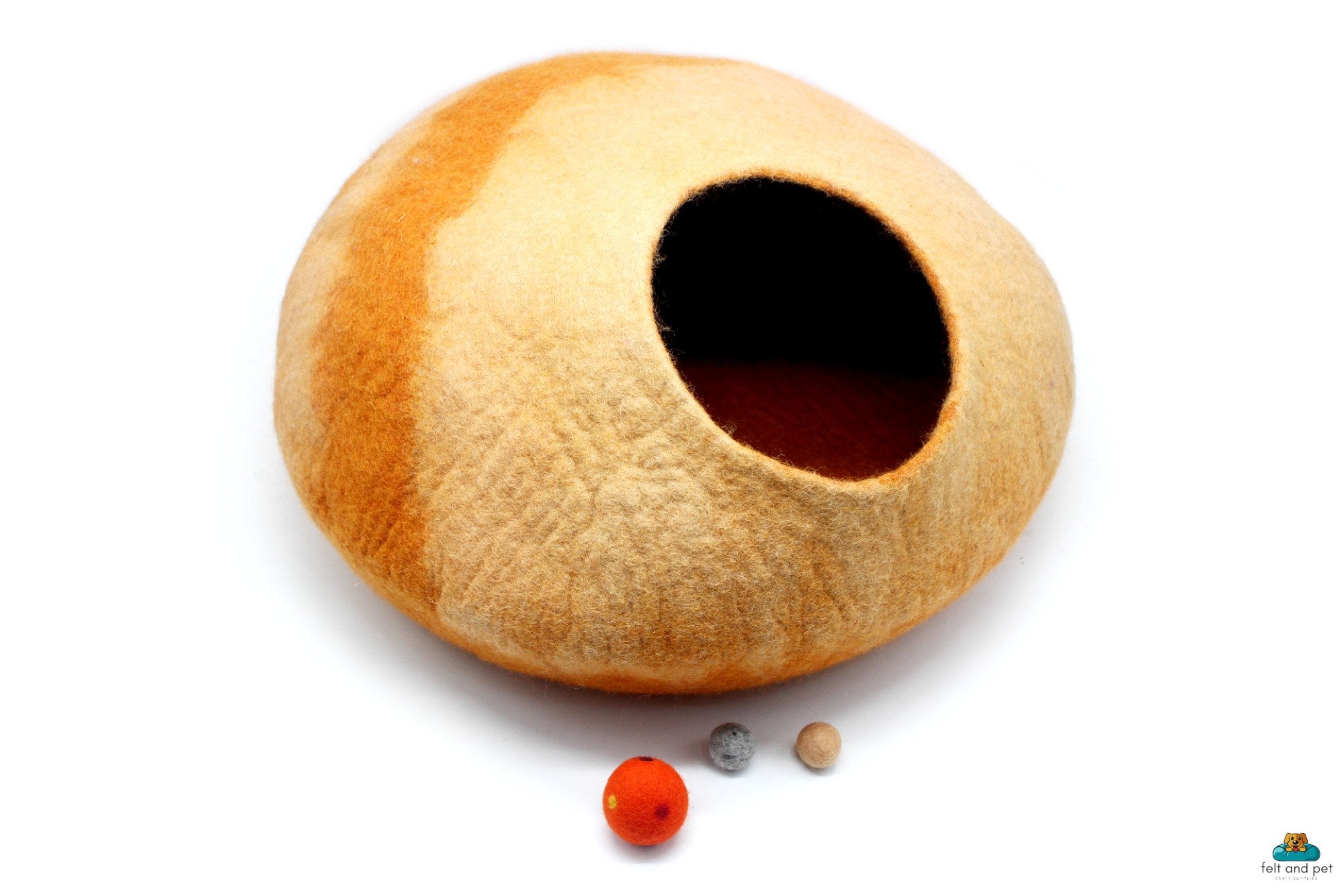 Tangerine Cat Cocoon In Round| Hand Felted Wool Cat House Using 100% Pure Sheep Wool| Durable And Spacious Pet Bed| Gifts For Pet Lover