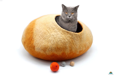 Tangerine Cat Cocoon In Round| Hand Felted Wool Cat House Using 100% Pure Sheep Wool| Durable And Spacious Pet Bed| Gifts For Pet Lover