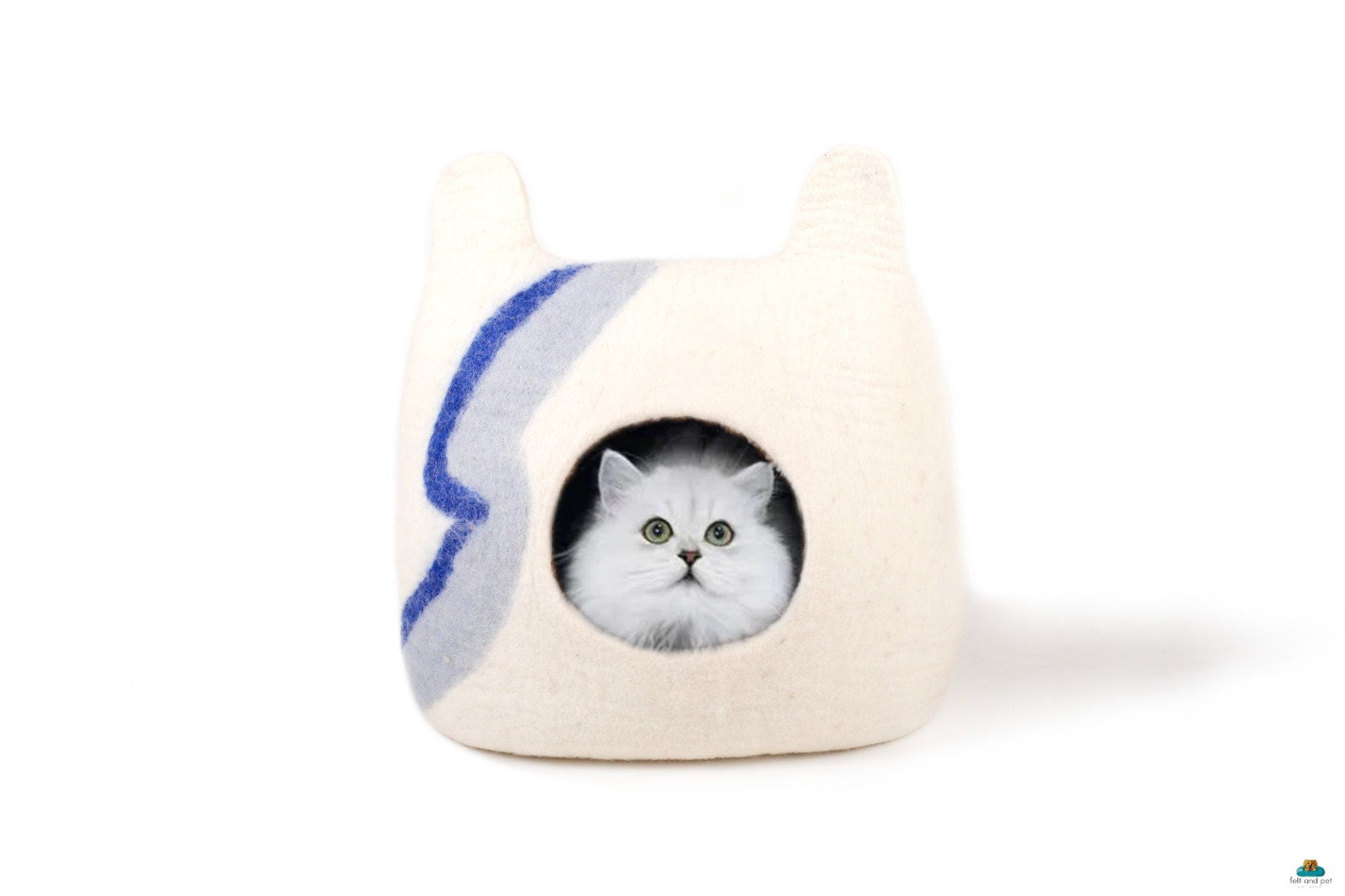 Handmade Wool Felt Cat Cave – Thunder Design, Cozy Kitty Bed