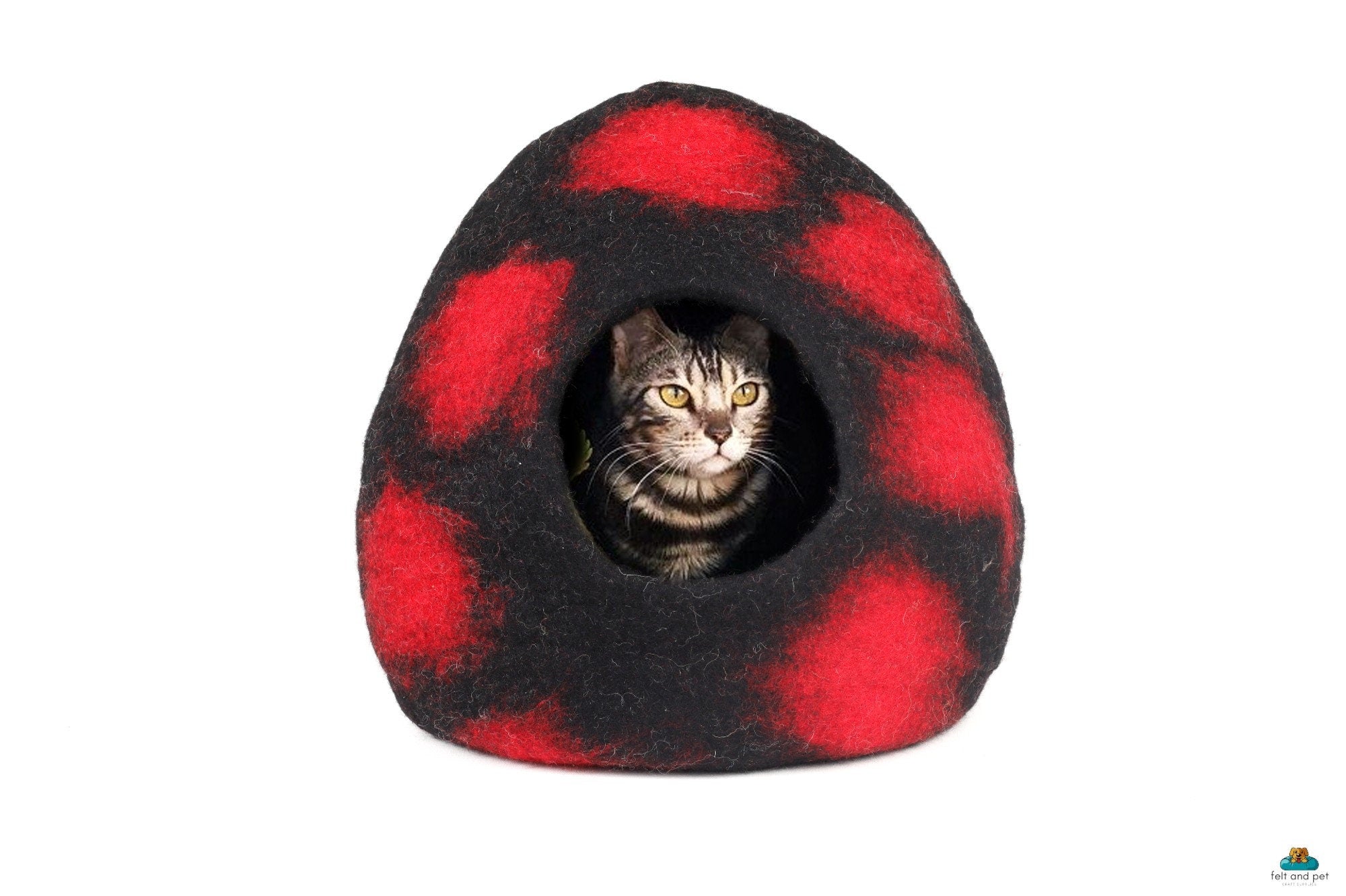 Black with Red Spot Cat Cave Bed - Polka Dot Wool Cocoon - Kitty Warmer - Kitty Nest - Cat Woolen House