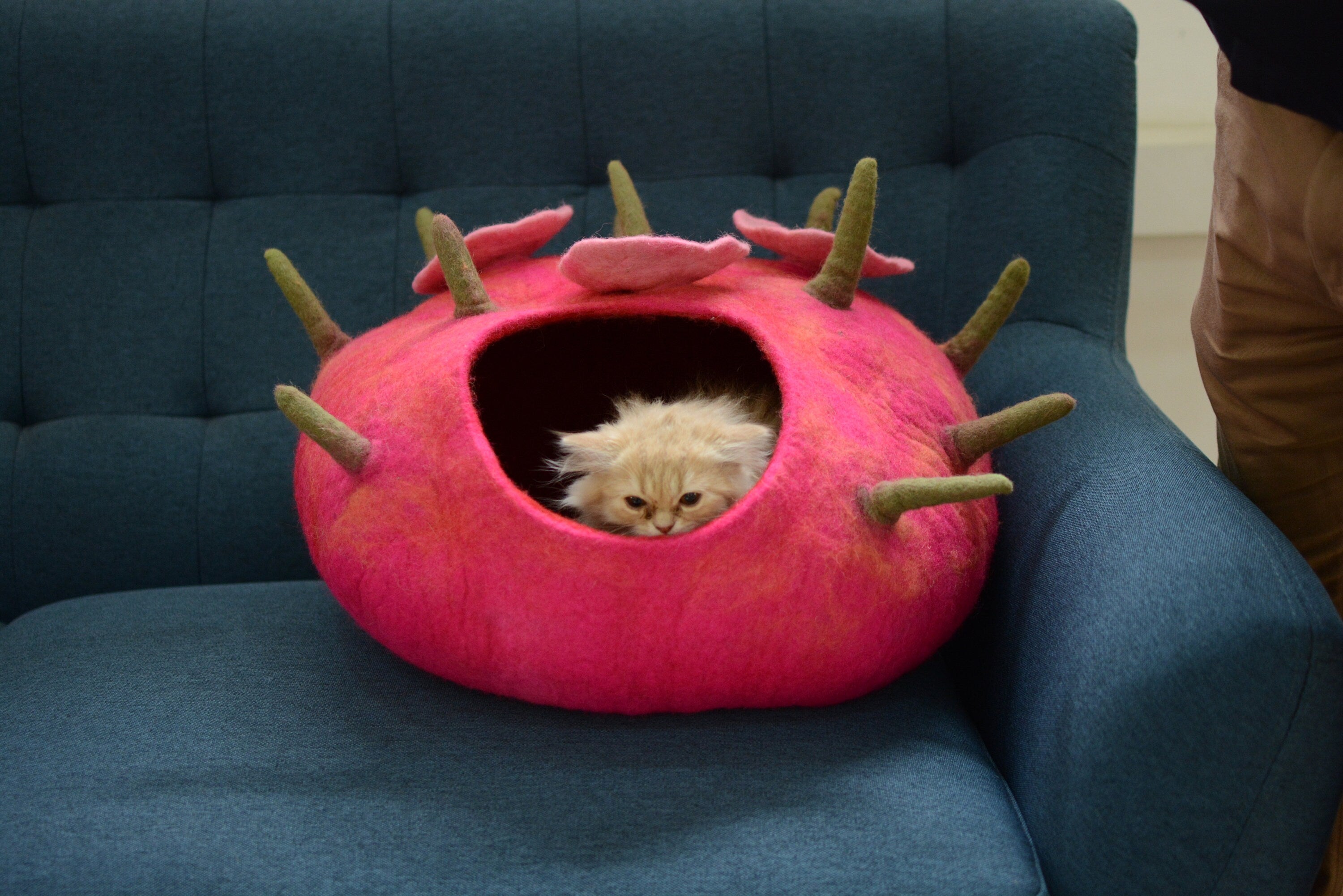 Felt Cat Cave - Handmade Wool Felt Cat Bed For your Feline Friend - Wool Pet House - Indoor Animal Cave