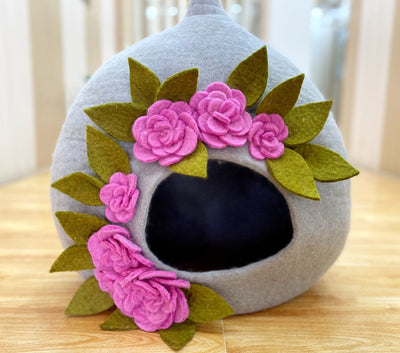 Long Tailed Flower Felt Cat Cave - Unique And Stylish Pet Sanctuary - Gift For Cats & Dogs