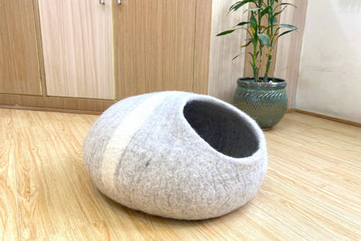 Handmade Gray Felt Cat Cave - Wool Cat House in Natural Grey Colors- Modern Pet Furniture- Ideal Gift For Pet Lover