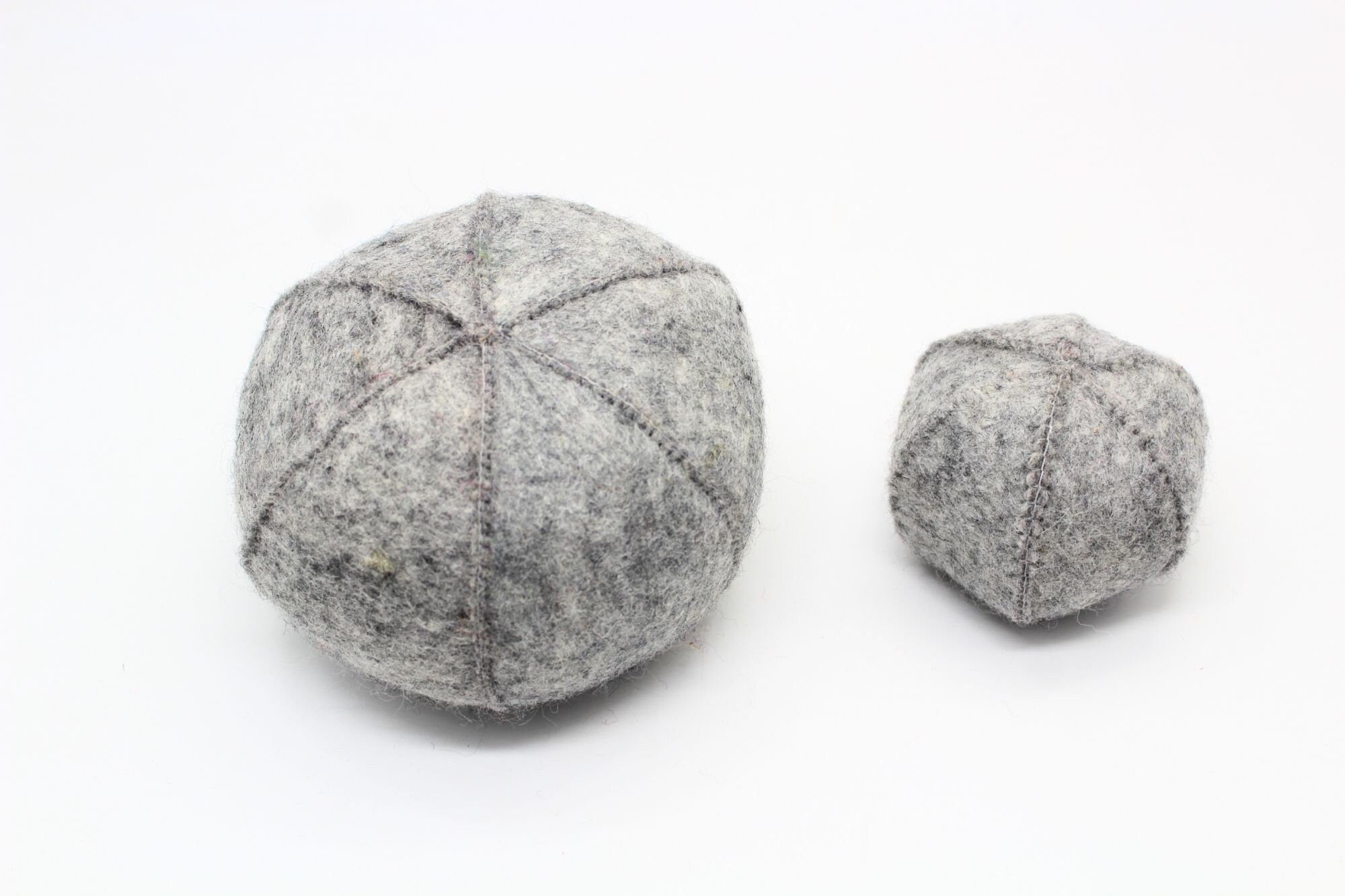 Set Of 2 - Wool Felt Ball Toy - Squeaky Felt Ball - Interactive Cat Play Ornament - Wool Applique - Soft Play Toy