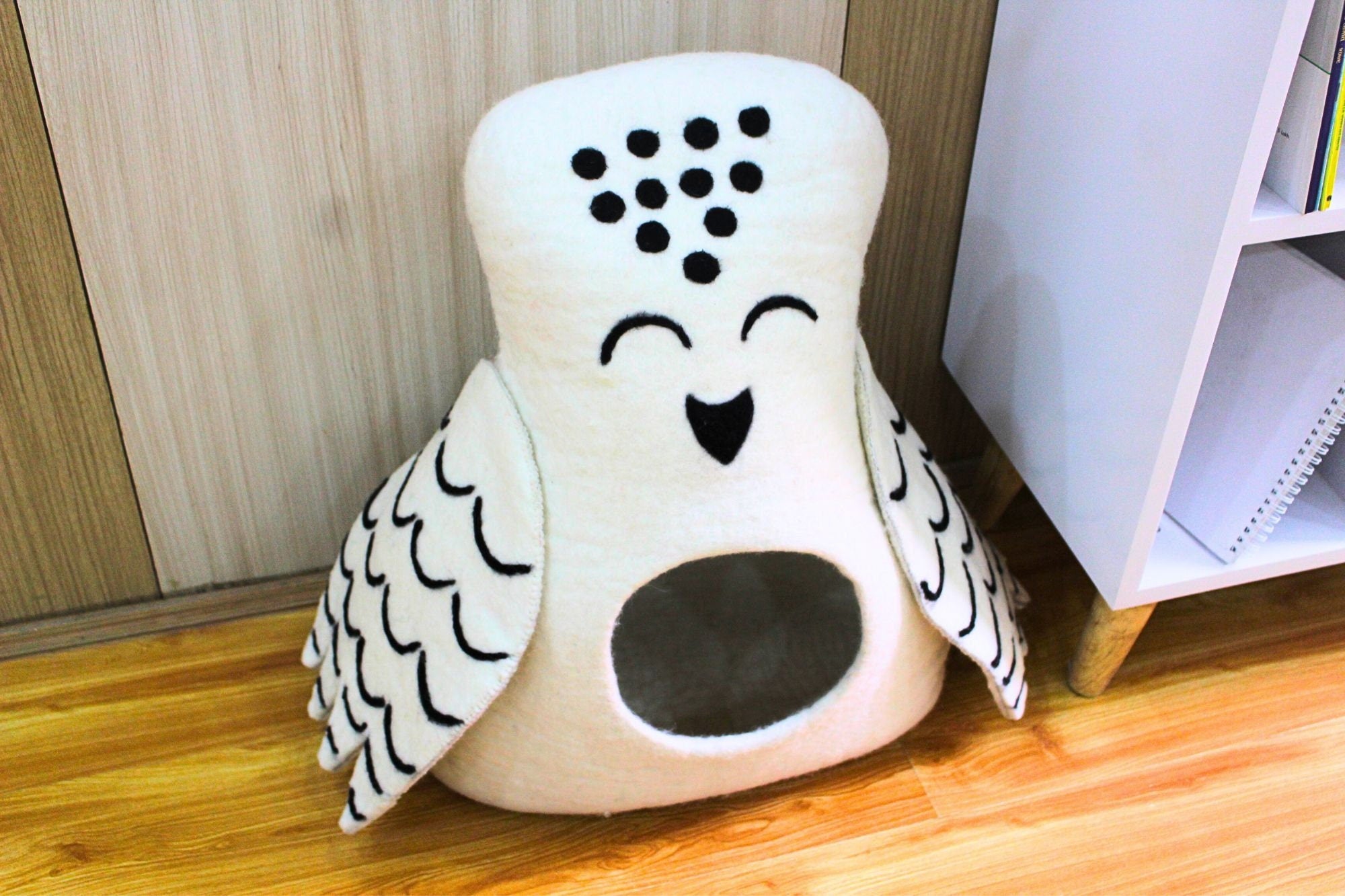 Owl Wool Cat Cave - Indoor Cave - Dome Kitty Bed - Washable Puppy House - Soft & Cozy Pet Bed