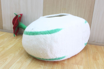 Floral Top Round Cat Cave - Hand-Felted Cat Cocoon -  Perfect Feline Retreat For Pet Lovers - Sustainable Cat Shelter - Woolen Cat Bed