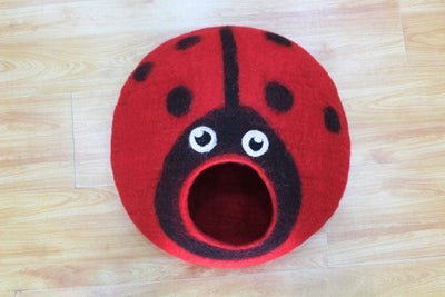 Felt Cat Cave In Printed Ladybug - Red And Black Color Round Wool Cat House - Handmade Woolen Cat  Furniture - Eco-Friendly And Customizable