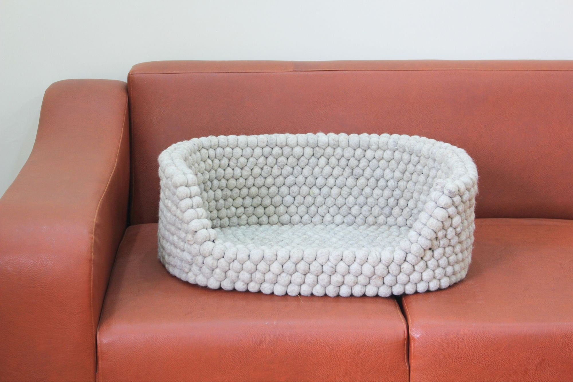 Cozy Gray Felt Oval Dog Basket - Modern Felt Pet House - Soft Pet Lounger - Handwoven Dog Basket