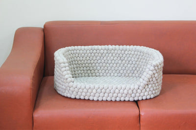Cozy Gray Felt Oval Dog Basket - Modern Felt Pet House - Soft Pet Lounger - Handwoven Dog Basket