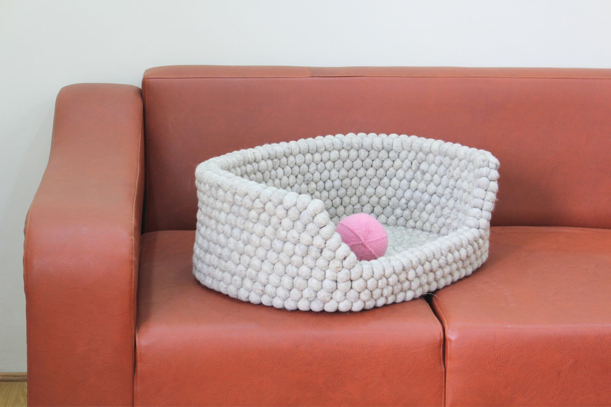 Cozy Gray Felt Oval Dog Basket - Modern Felt Pet House - Soft Pet Lounger - Handwoven Dog Basket