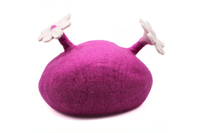 Floral Eco-friendly Cat Bed| Handmade Wool Cat Bed: Perfect Comfort for Kitties| Safe, Durable, and Warm Spot for Feline