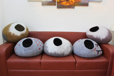 Round Design Handmade Cat Caves - Wool Cat House Made Using Pure Wool - Soft, Cozy And Comfortable Cats bed - Pet Furniture
