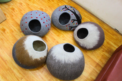 Round Design Handmade Cat Caves - Wool Cat House Made Using Pure Wool - Soft, Cozy And Comfortable Cats bed - Pet Furniture