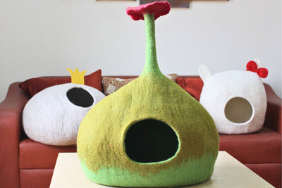 Flower Top Felted Cat Cave In Dual Shade| Hand Felted Cat House| Wool House Made Of Pure Wool| Soft And Warm Felted Hideaway| Cat Dome|