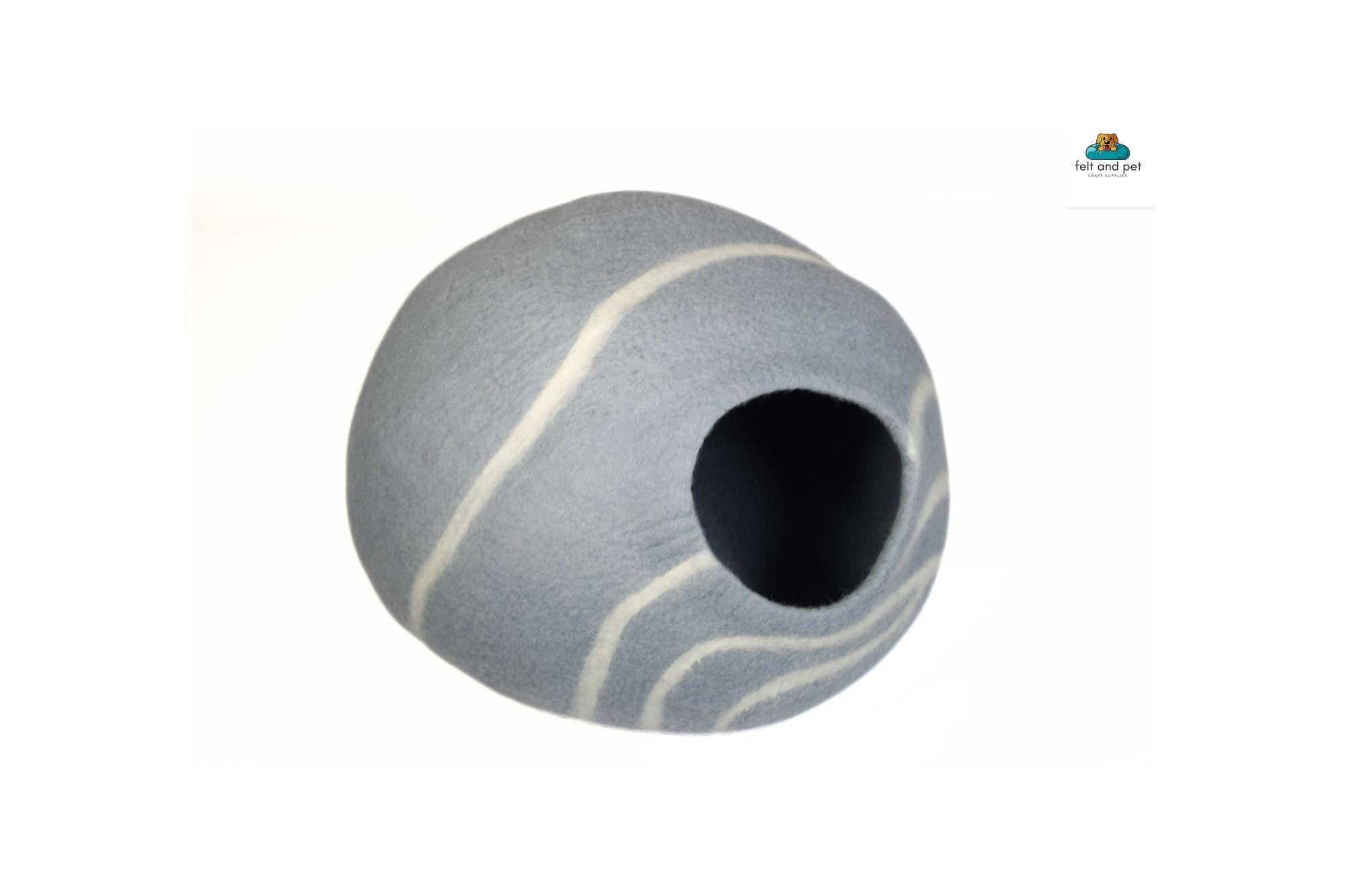 100% Pure Wool Felt Cat Cave - Handmade Wool Cat House - Warm Kitty House- Perfect For All Searsons- Eco-Friendly, And Non-Toxic