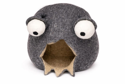 Dark Gray Snail Designed Wool Cat House - Large Cat Cave Unique And Eco-Friendly - Soft & Cozy Pet Bed - Gift Ideas For Pet Lover