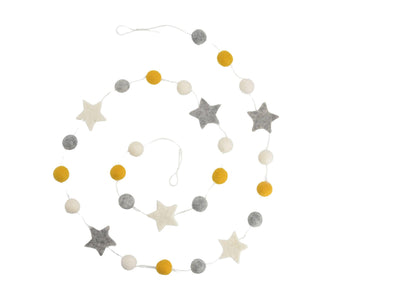 Neutral Felt Star Garland
